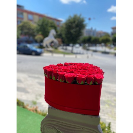 büyük boy kalp kutu gül